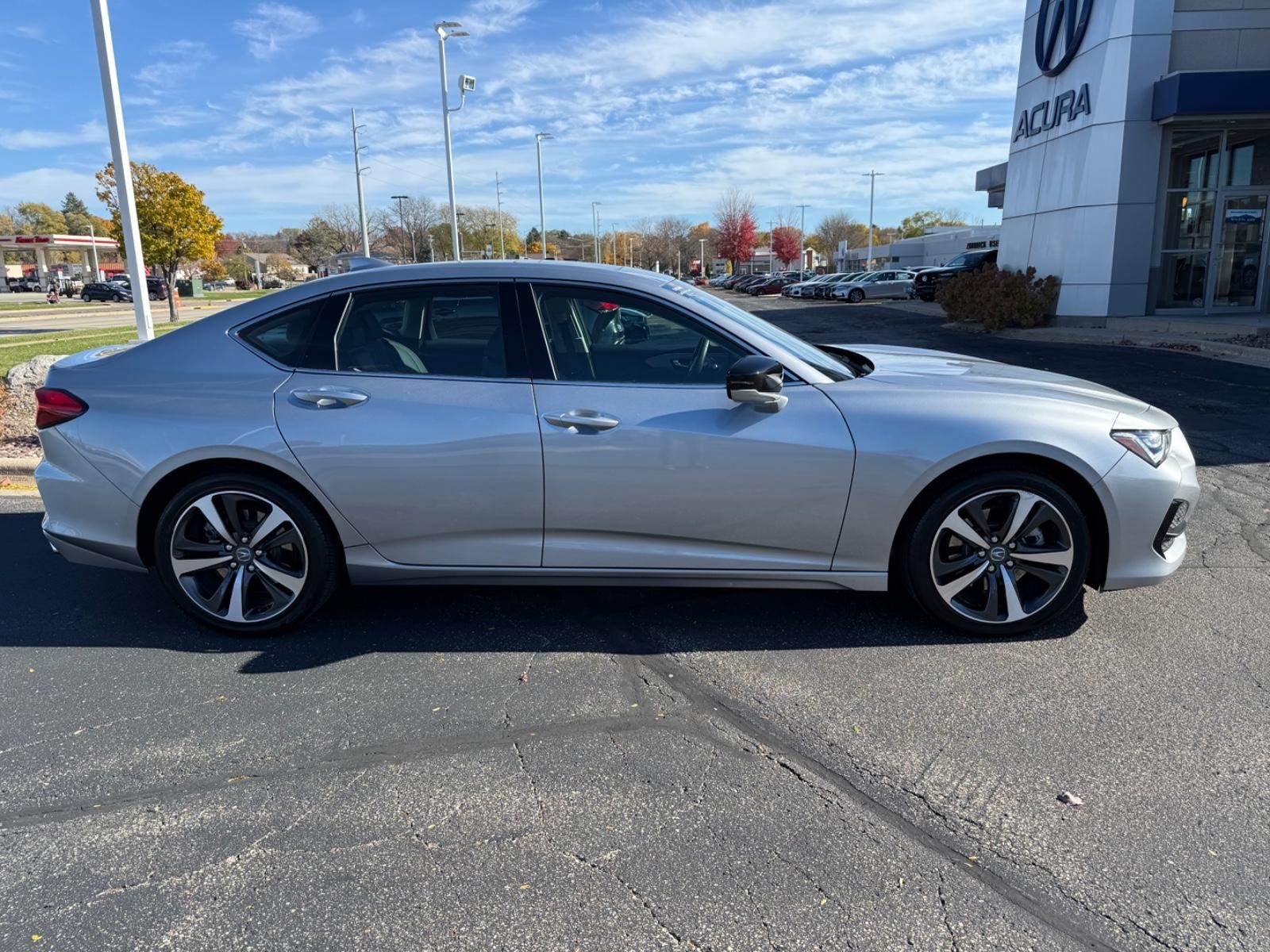 Acura TLX Vehicle Image 02