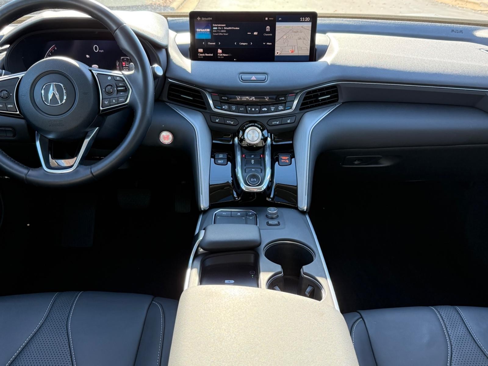 Acura TLX Vehicle Image 11