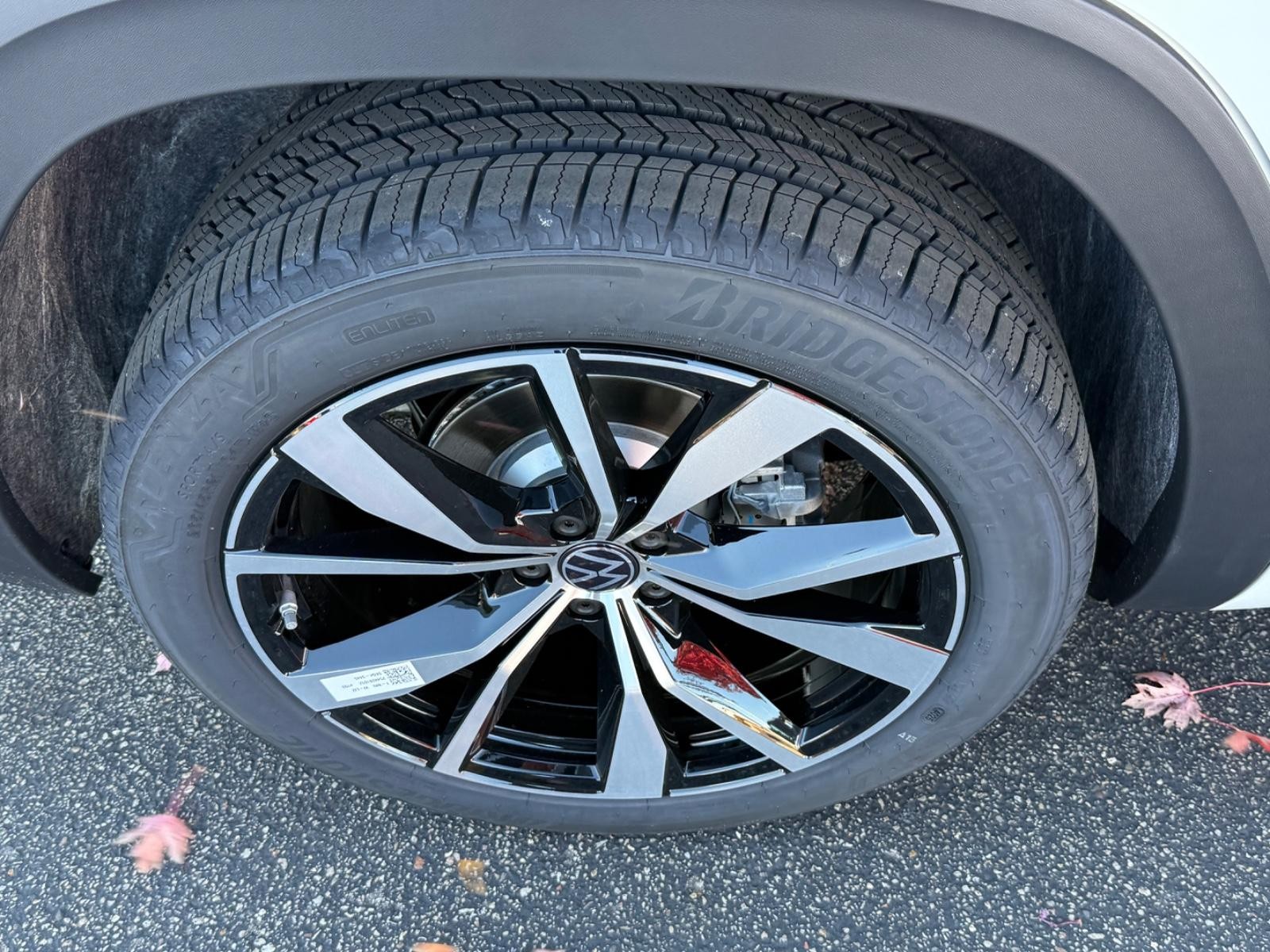 Volkswagen Atlas Vehicle Image 04