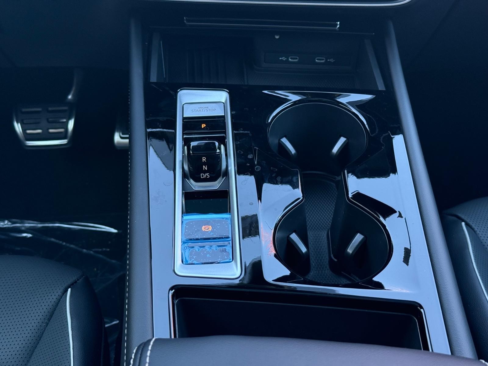 Volkswagen Atlas Vehicle Image 08