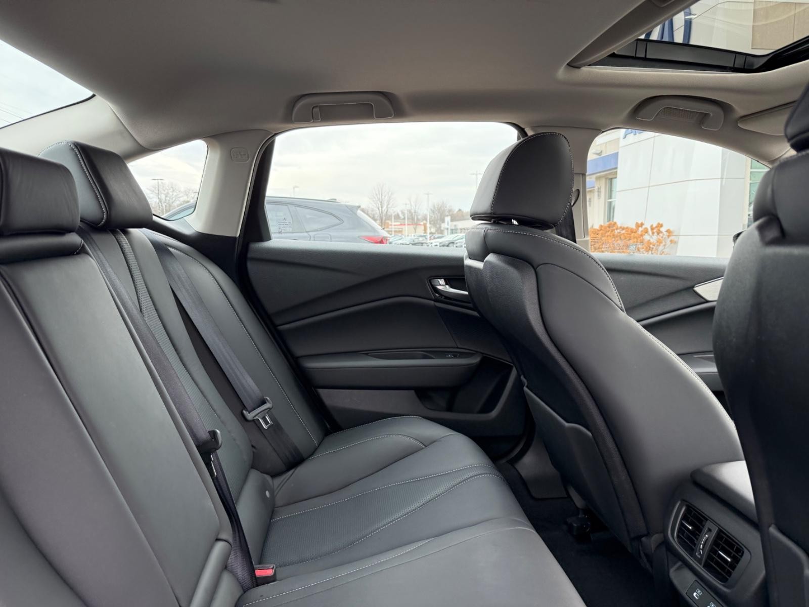 Acura TLX Vehicle Image 10