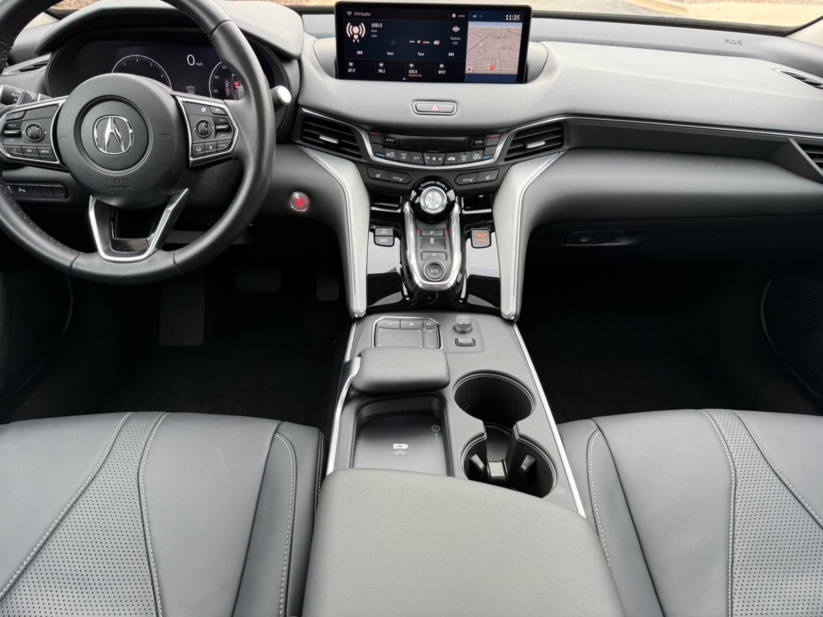 Acura TLX Vehicle Image 11