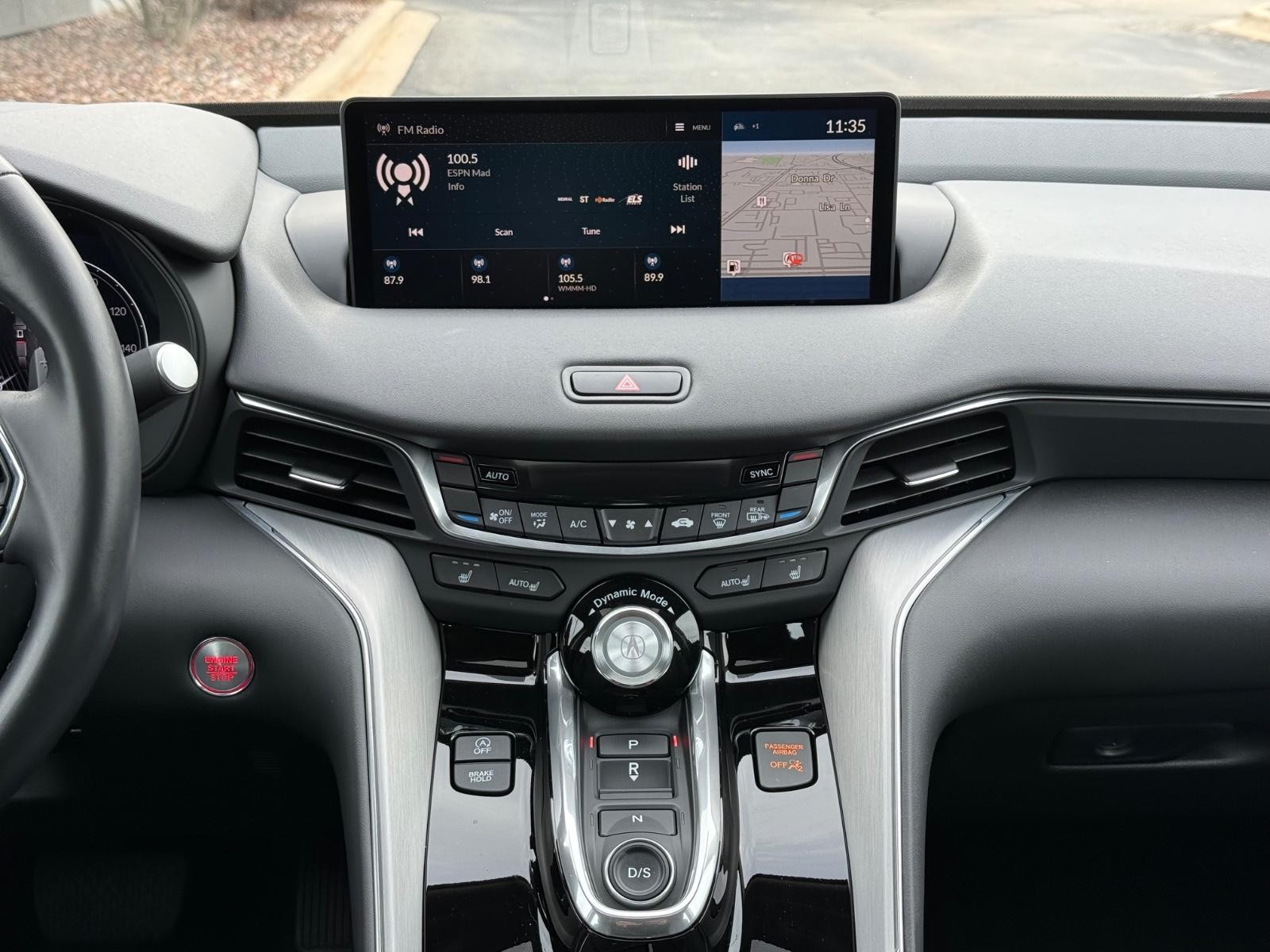 Acura TLX Vehicle Image 12