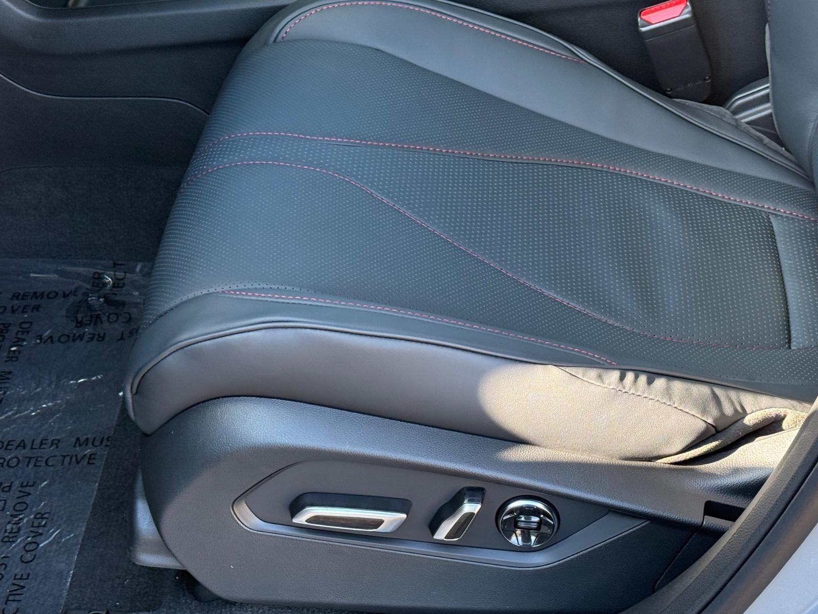 Acura RDX Vehicle Image 17