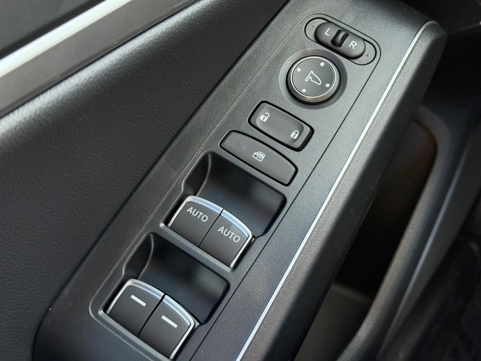 Acura Integra Vehicle Image 17