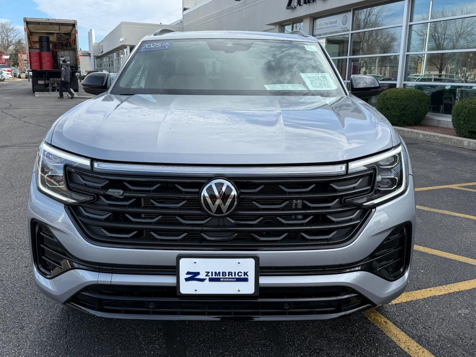 Volkswagen Atlas Cross Sport Vehicle Image 09