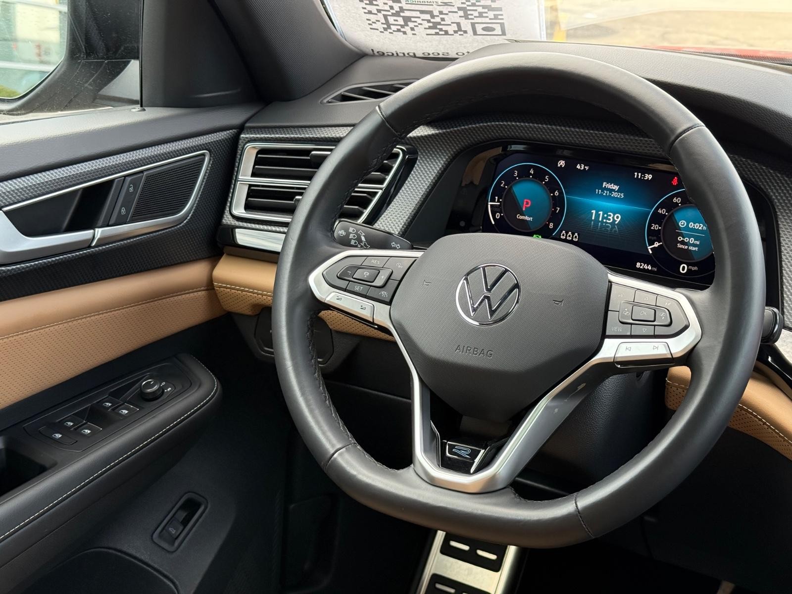 Volkswagen Atlas Cross Sport Vehicle Image 14