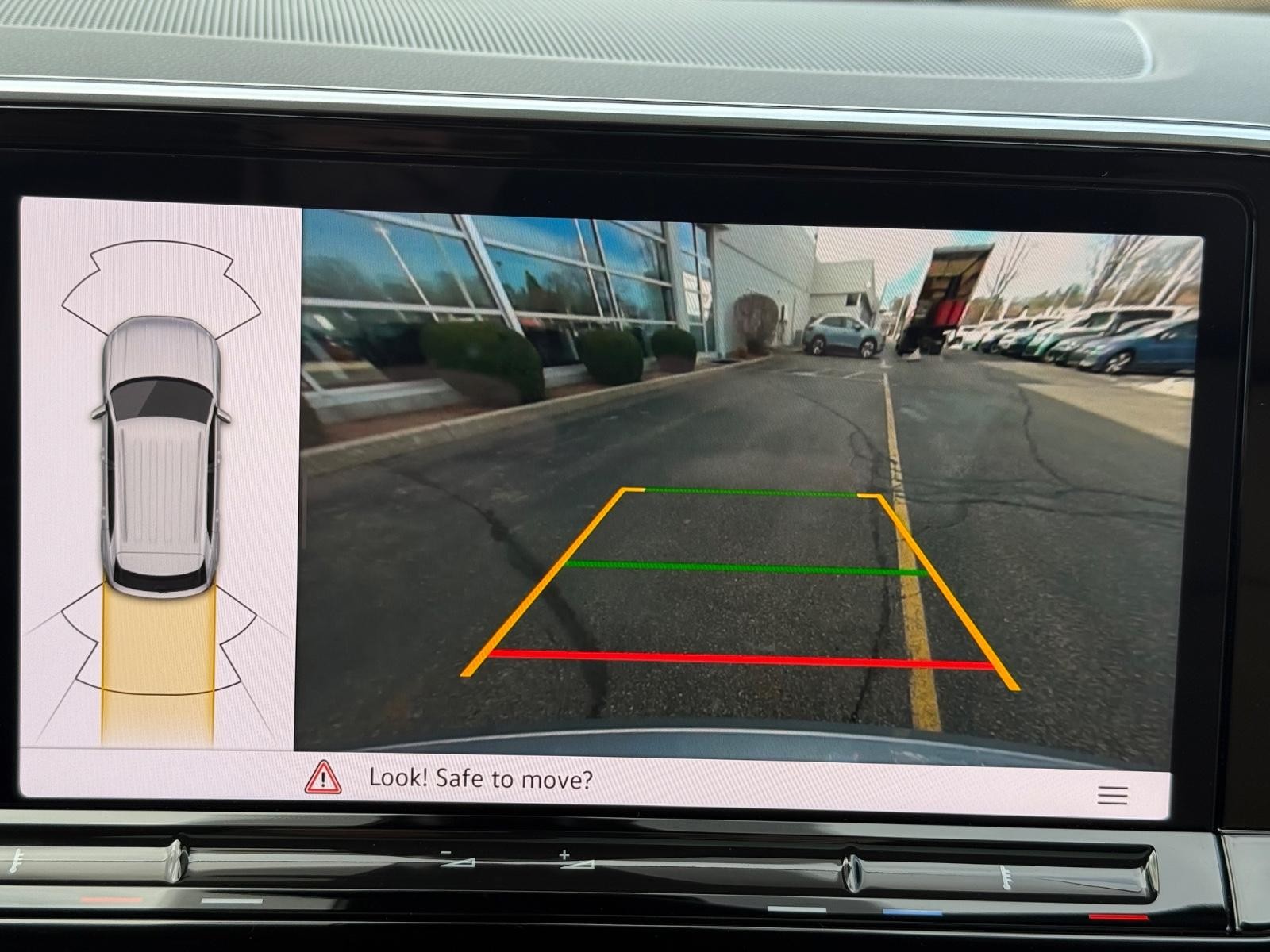 Volkswagen Atlas Cross Sport Vehicle Image 19