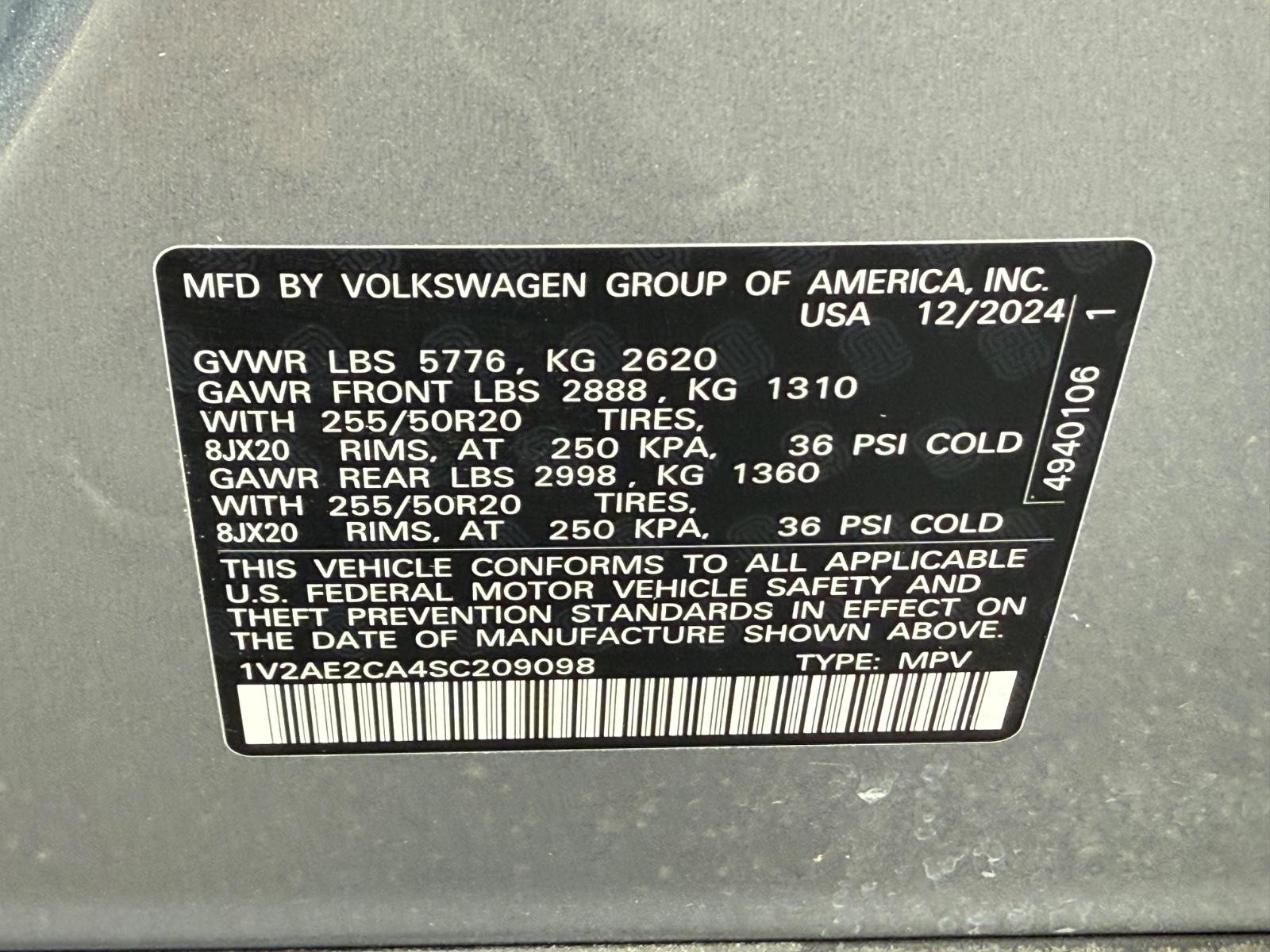 Volkswagen Atlas Cross Sport Vehicle Image 23