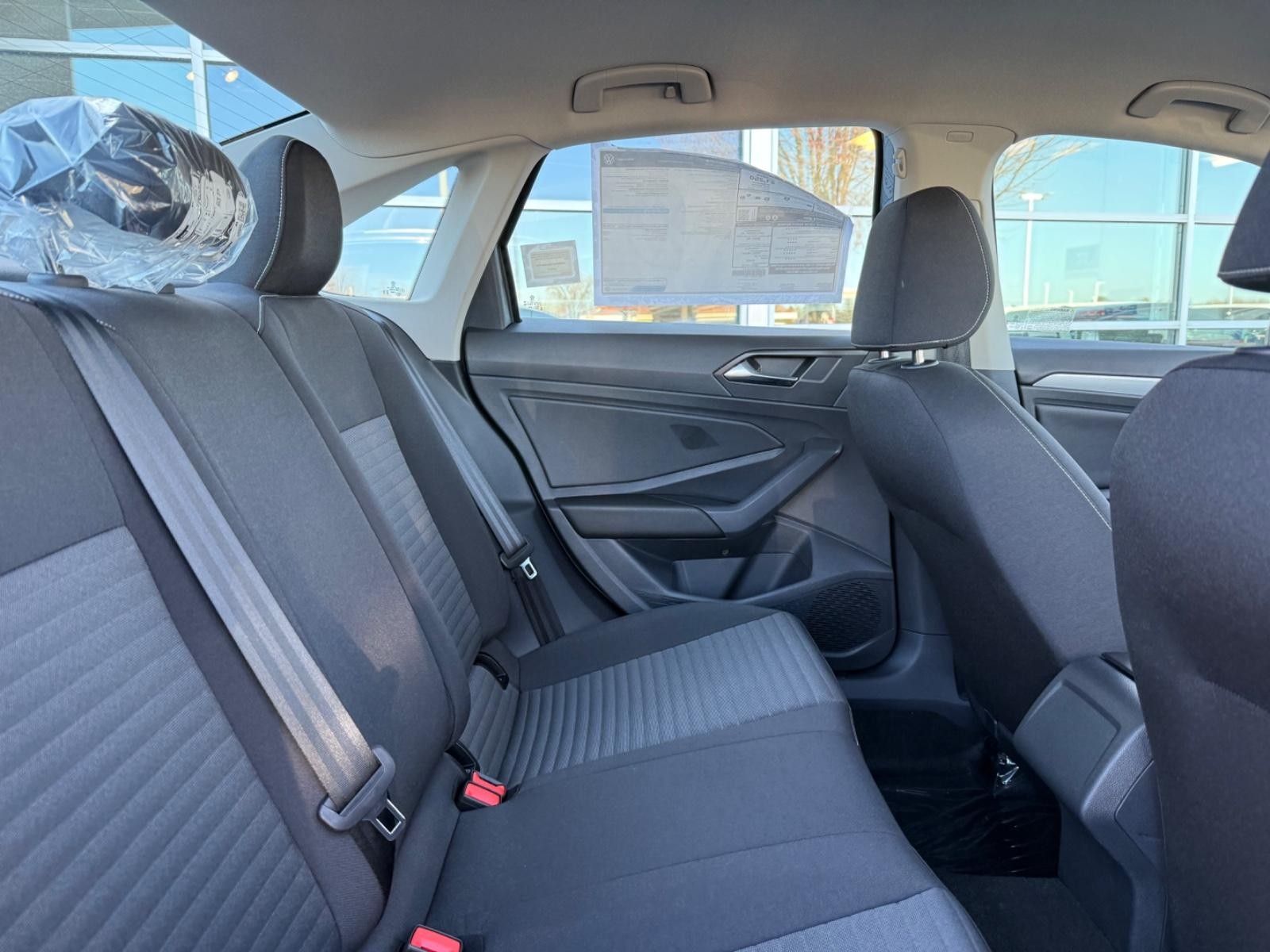 Volkswagen Jetta Vehicle Image 05