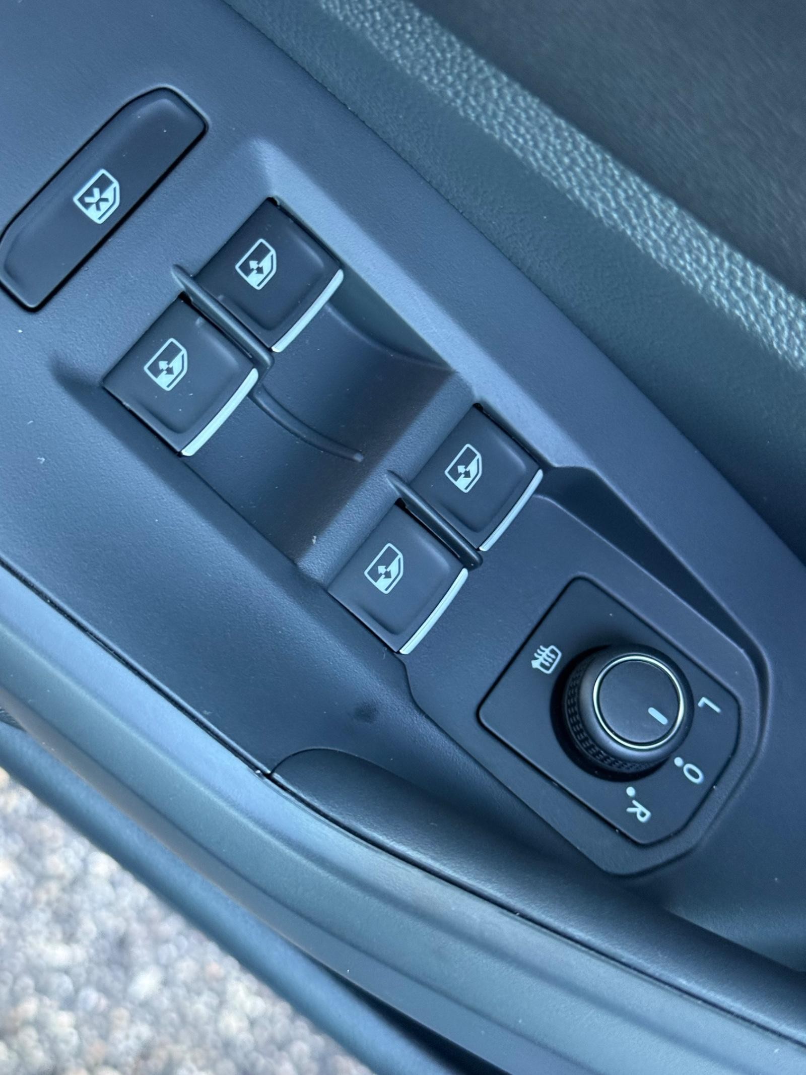 Volkswagen Jetta Vehicle Image 13