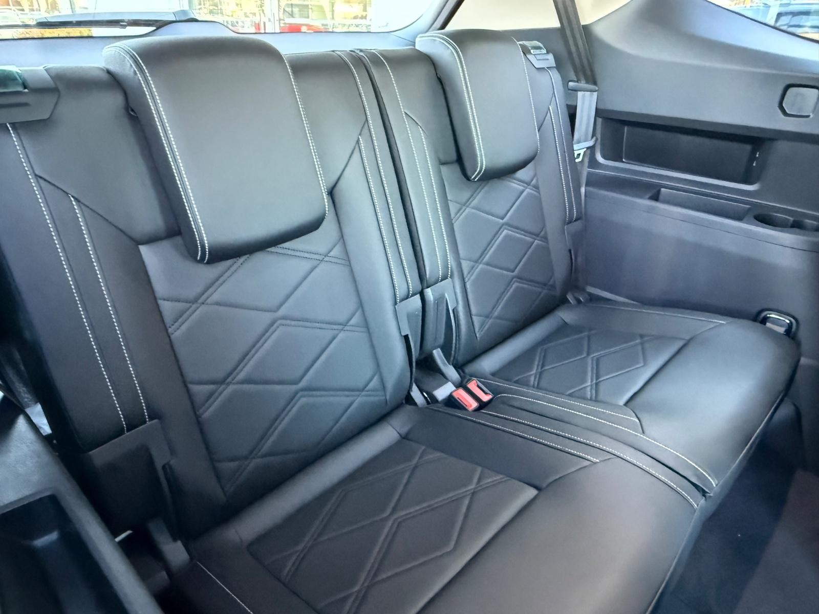 Volkswagen Atlas Vehicle Image 05