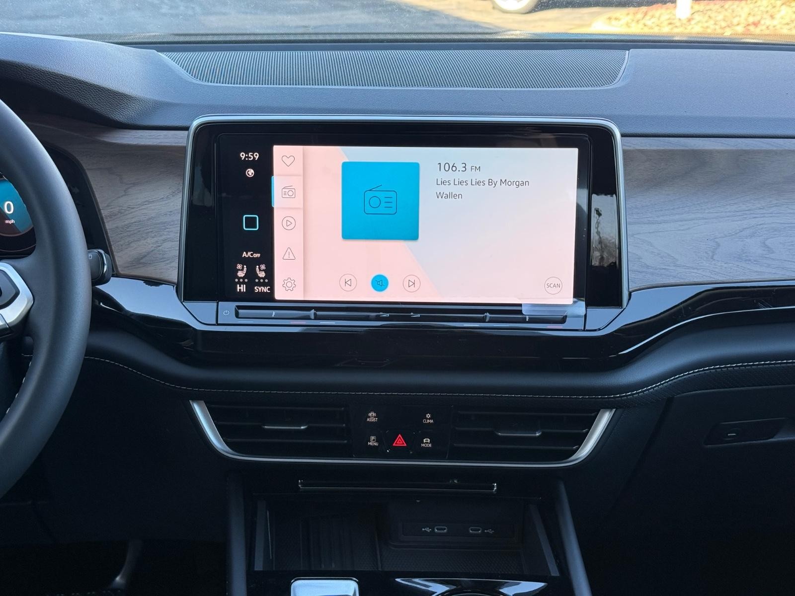 Volkswagen Atlas Vehicle Image 08