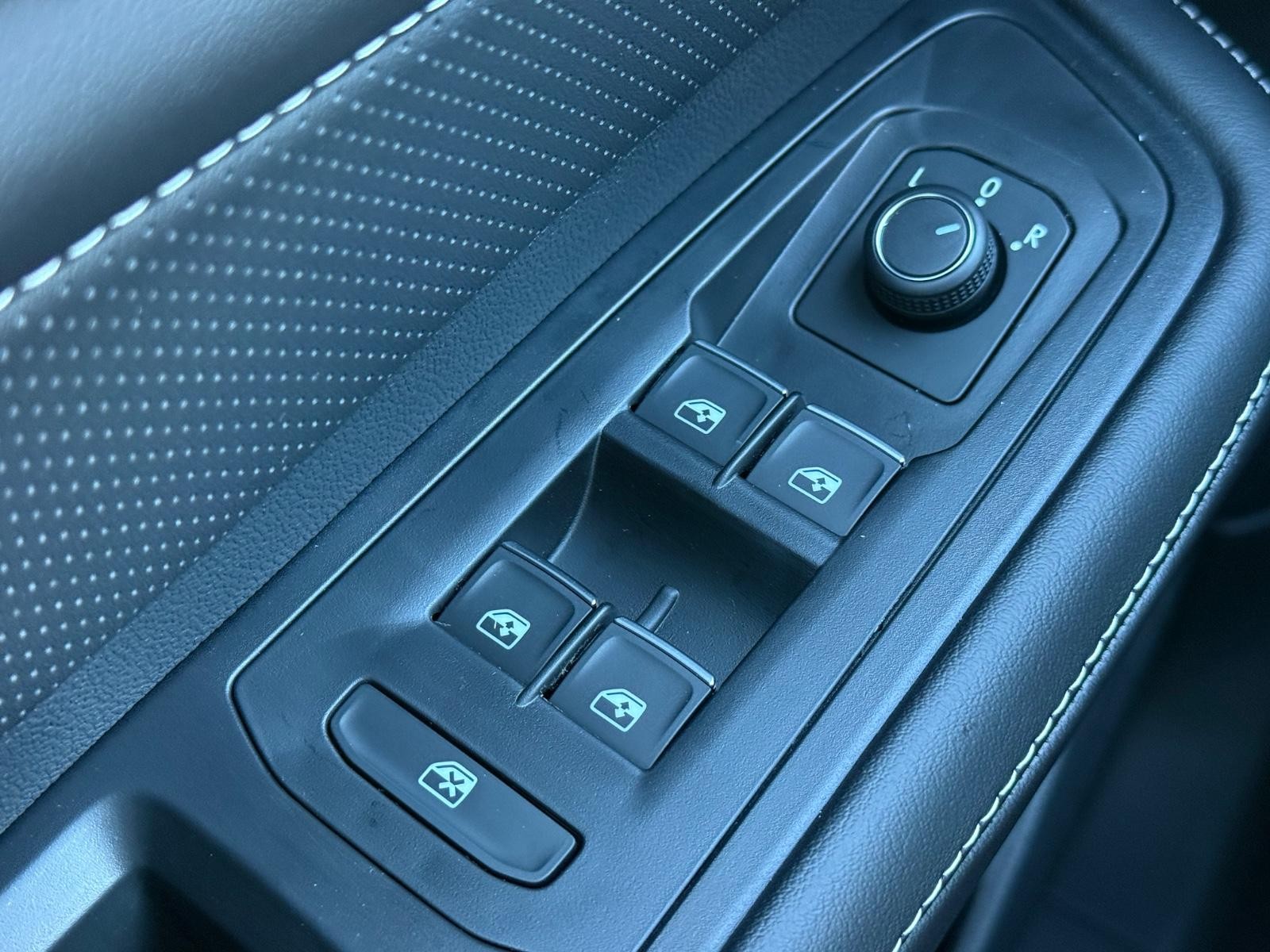 Volkswagen Atlas Vehicle Image 16