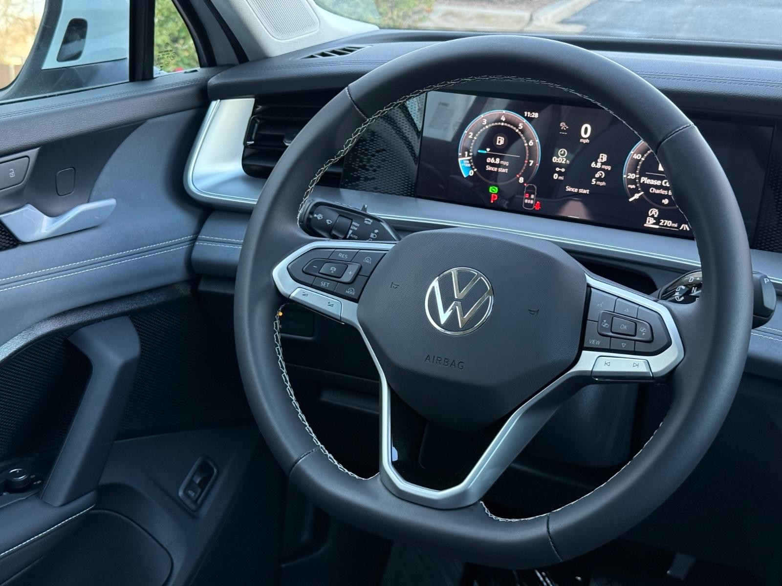 Volkswagen Tiguan Vehicle Image 08