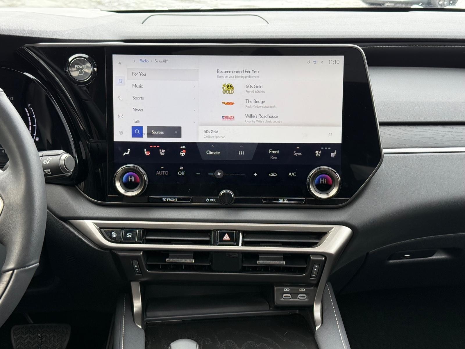 Lexus RX Vehicle Image 11