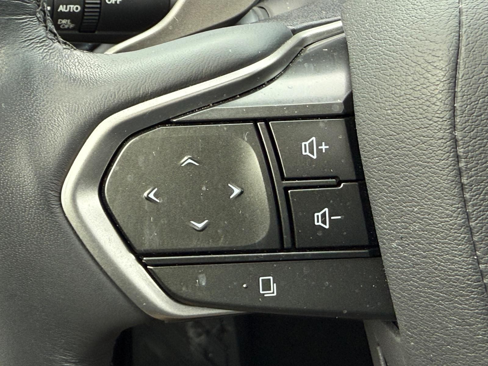 Lexus RX Vehicle Image 15