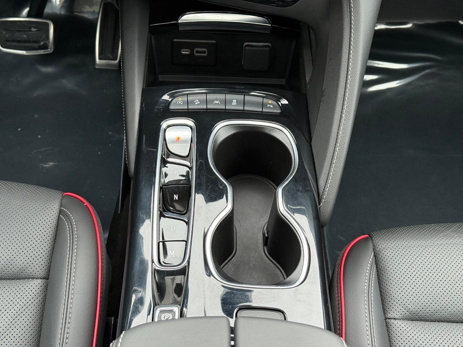 Buick Envision Vehicle Image 13