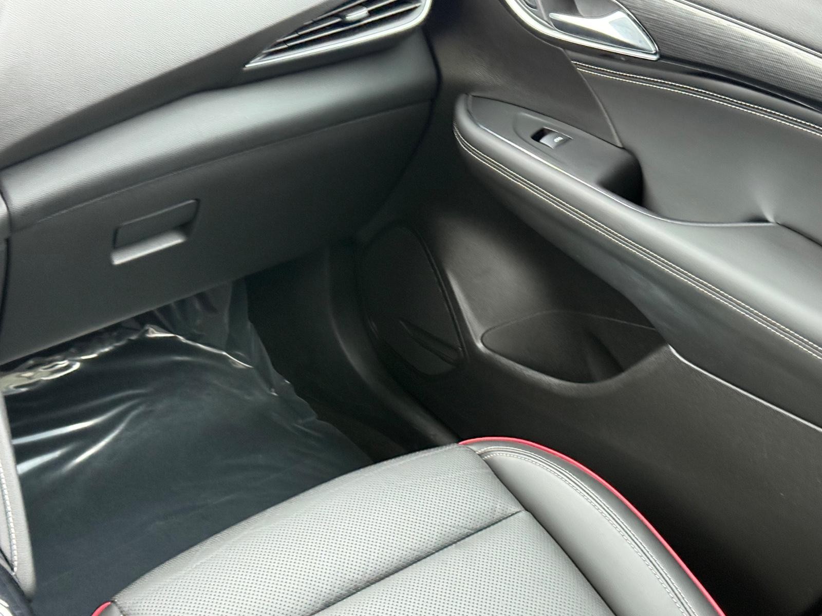 Buick Envision Vehicle Image 15