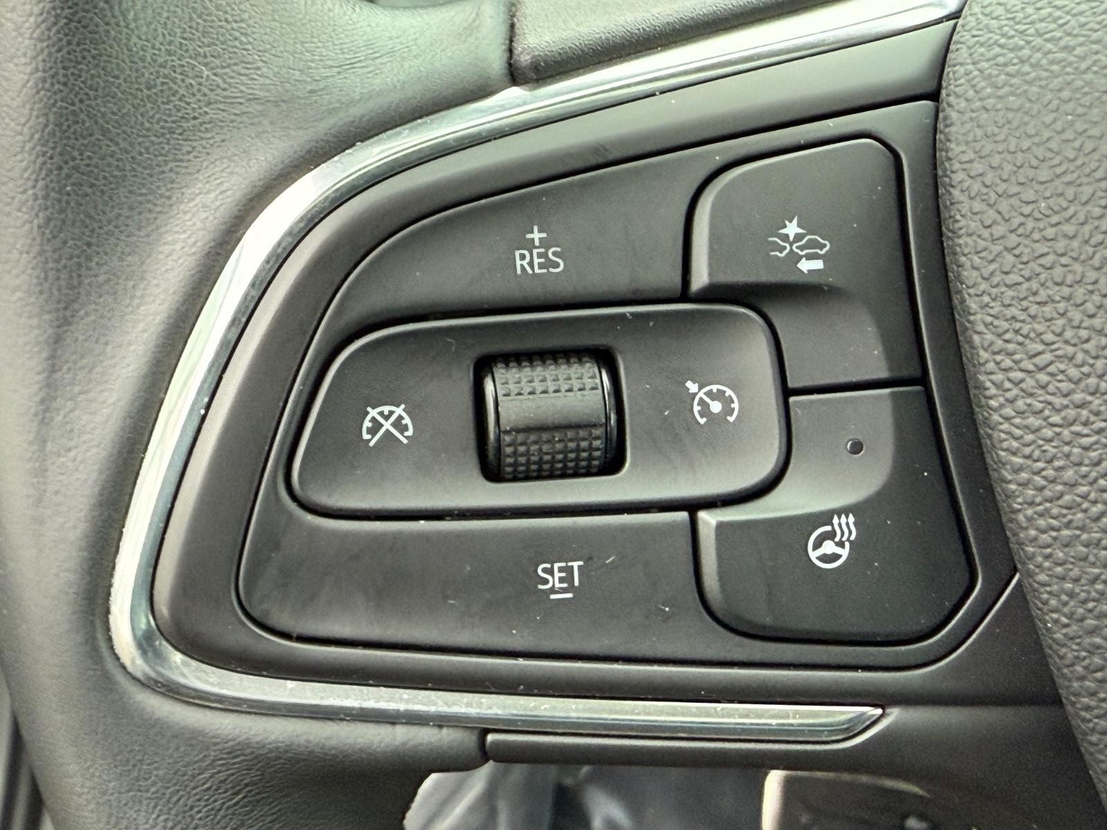 Buick Envision Vehicle Image 16