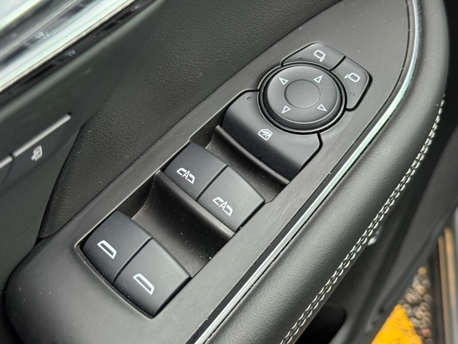 Buick Envision Vehicle Image 22