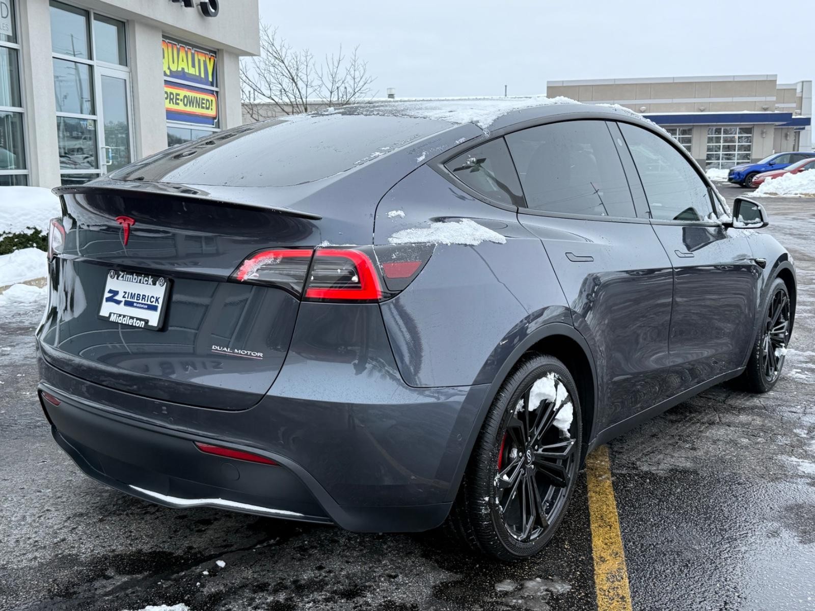 Tesla Model Y Vehicle Image 03