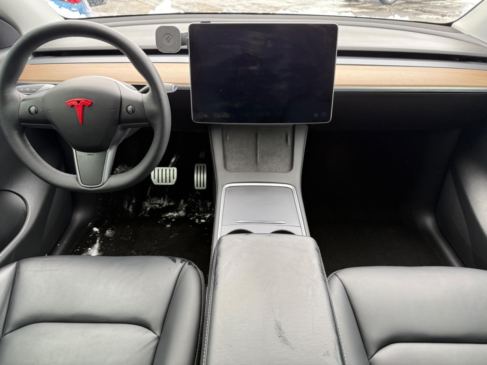 Tesla Model Y Vehicle Image 10
