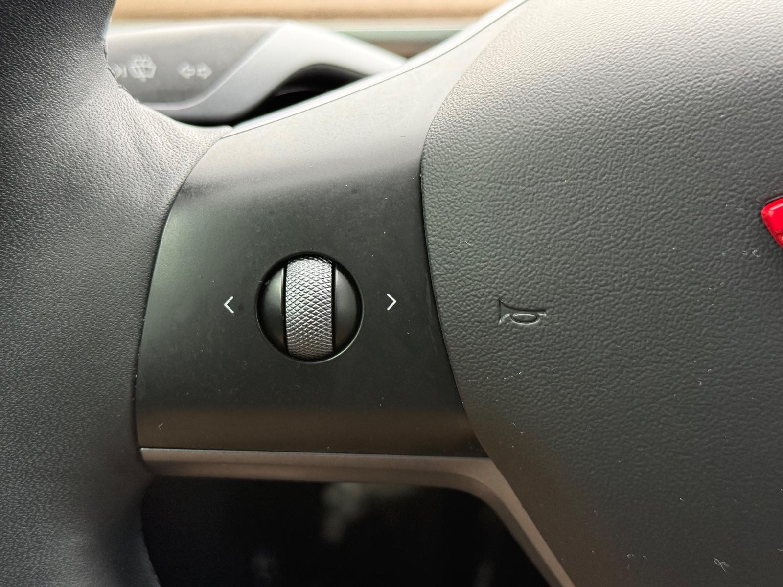 Tesla Model Y Vehicle Image 13