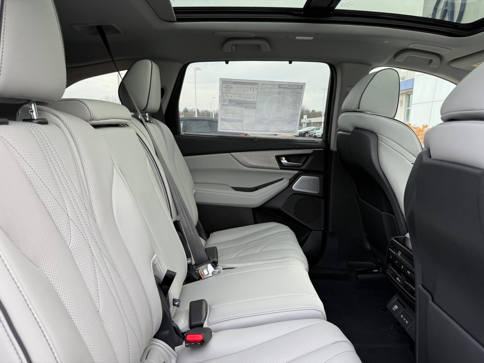 Acura MDX Vehicle Image 06