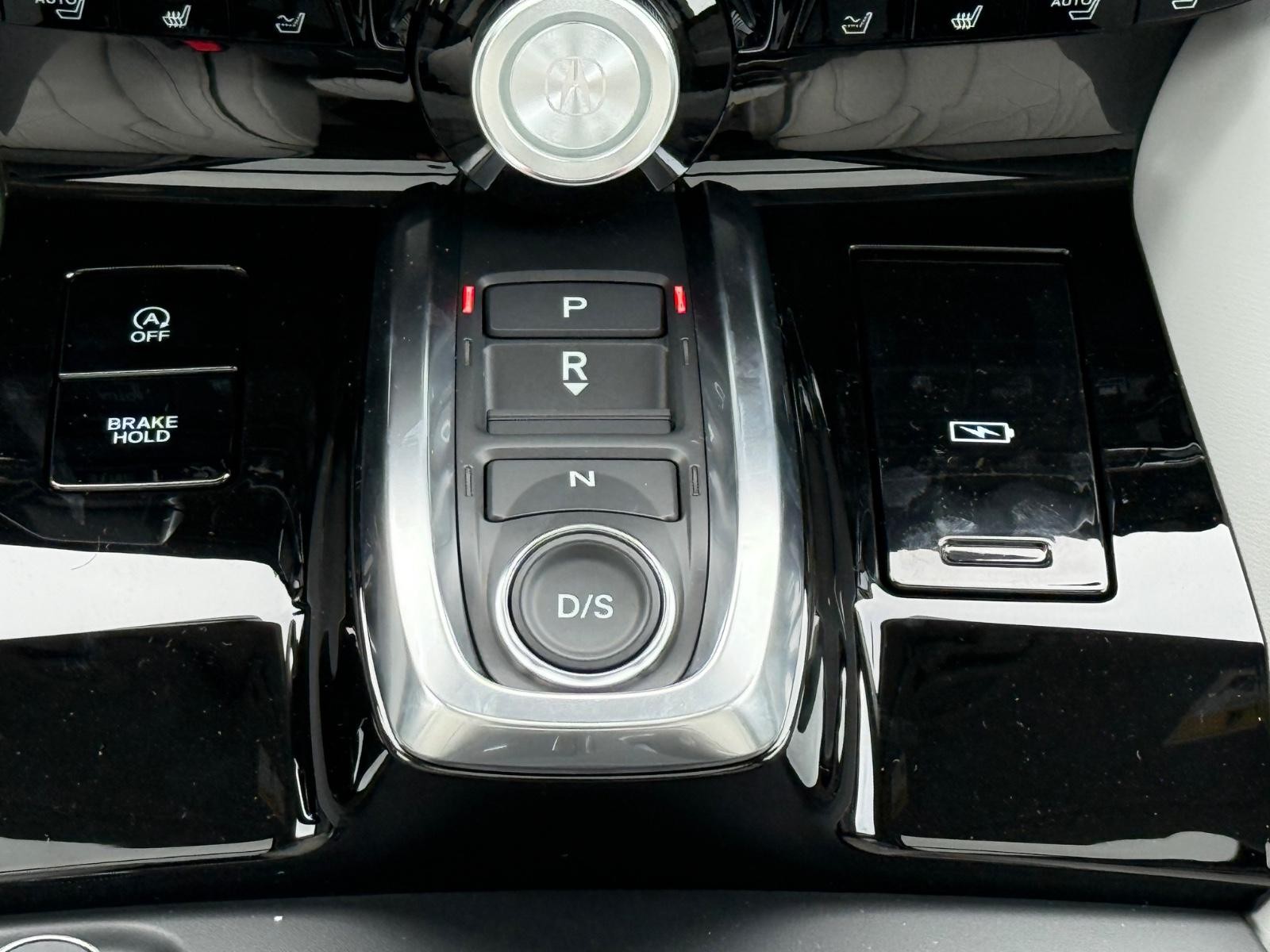 Acura MDX Vehicle Image 09