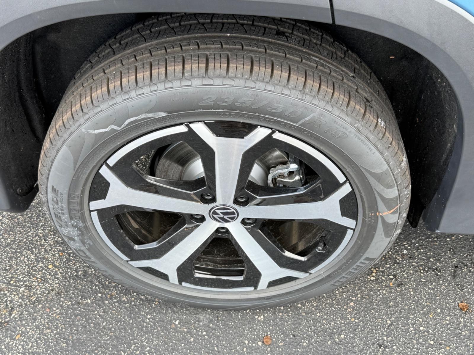 Volkswagen Tiguan Vehicle Image 04