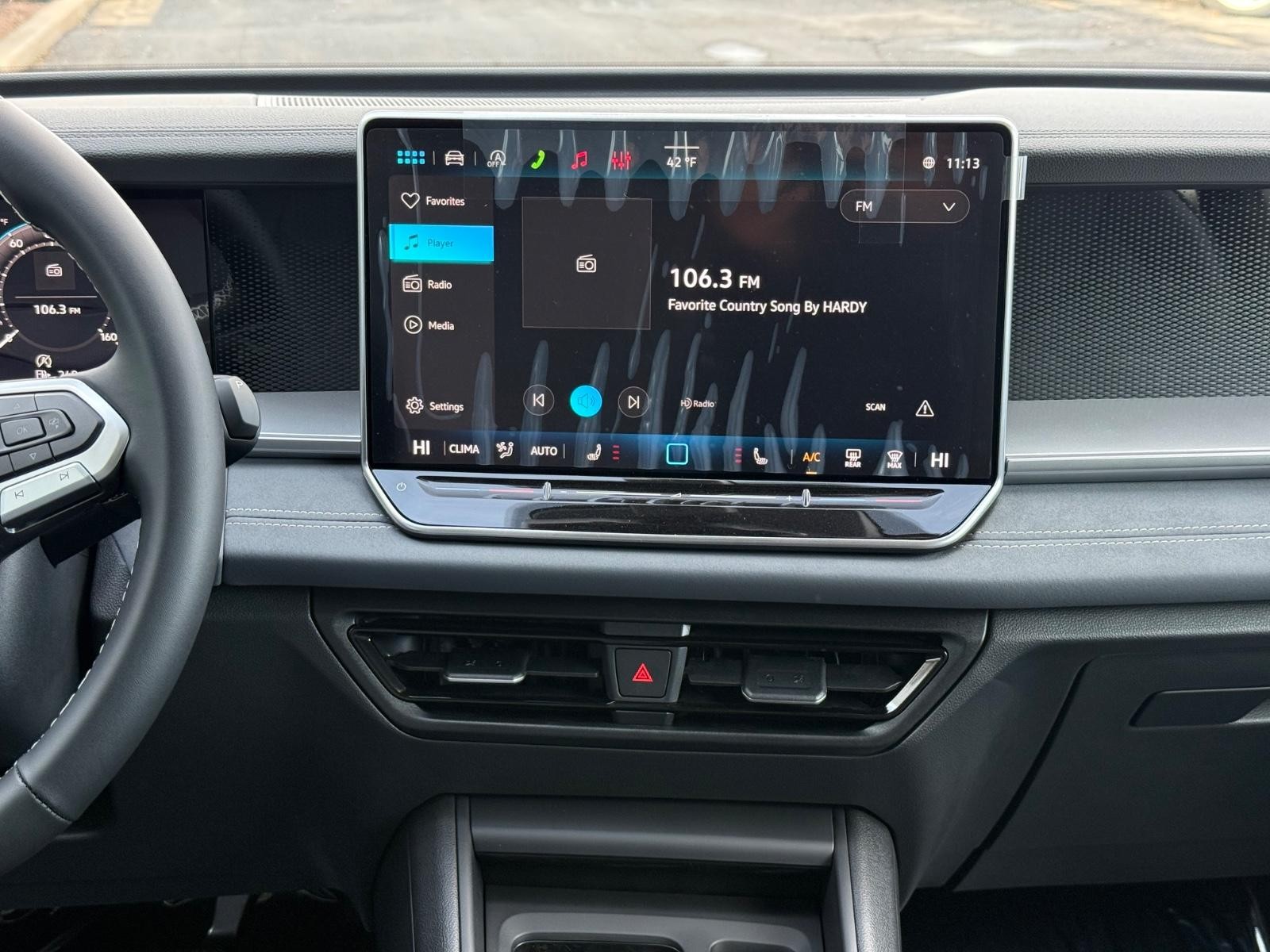 Volkswagen Tiguan Vehicle Image 07