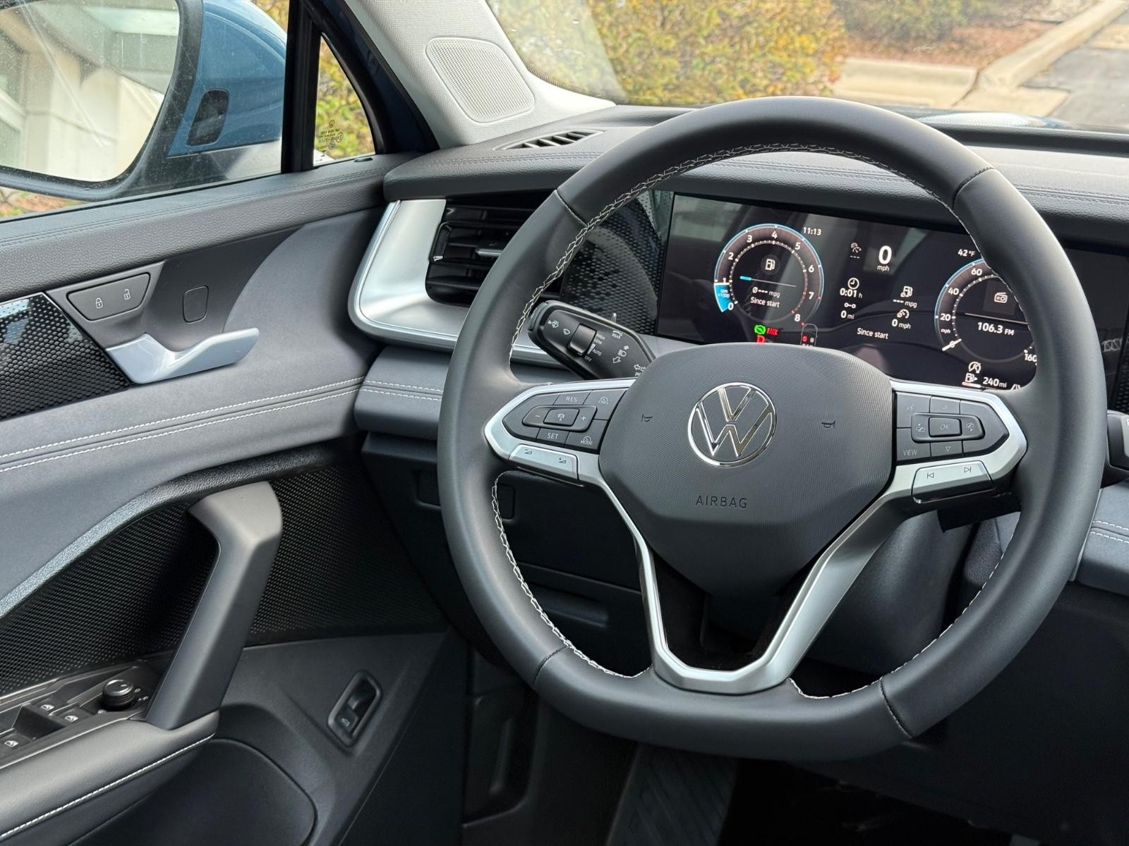 Volkswagen Tiguan Vehicle Image 08