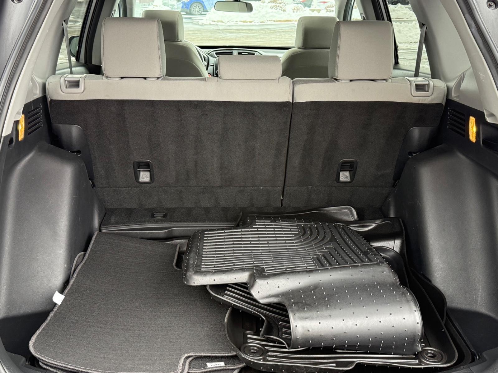 Honda CR-V Vehicle Image 05