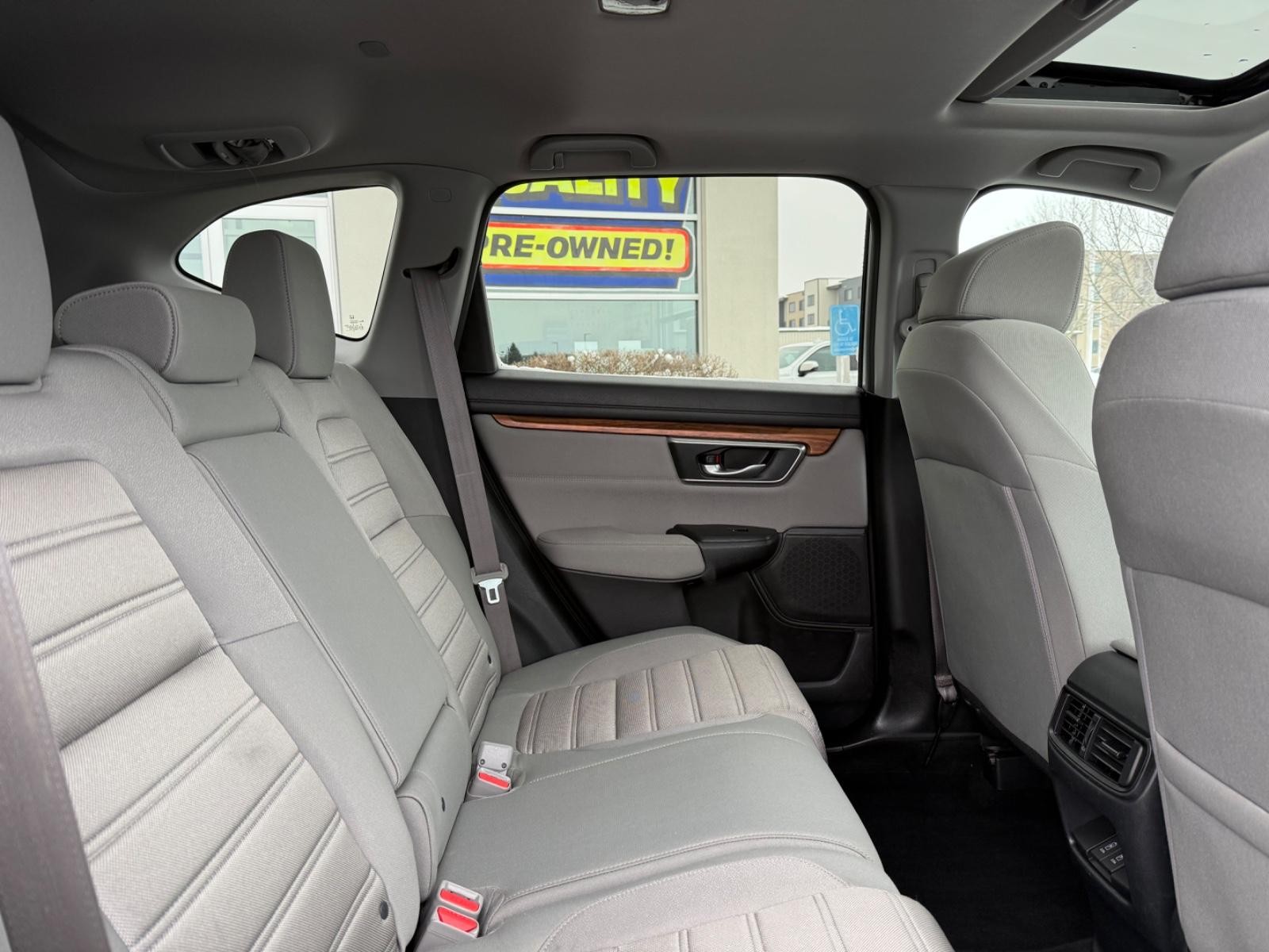 Honda CR-V Vehicle Image 10