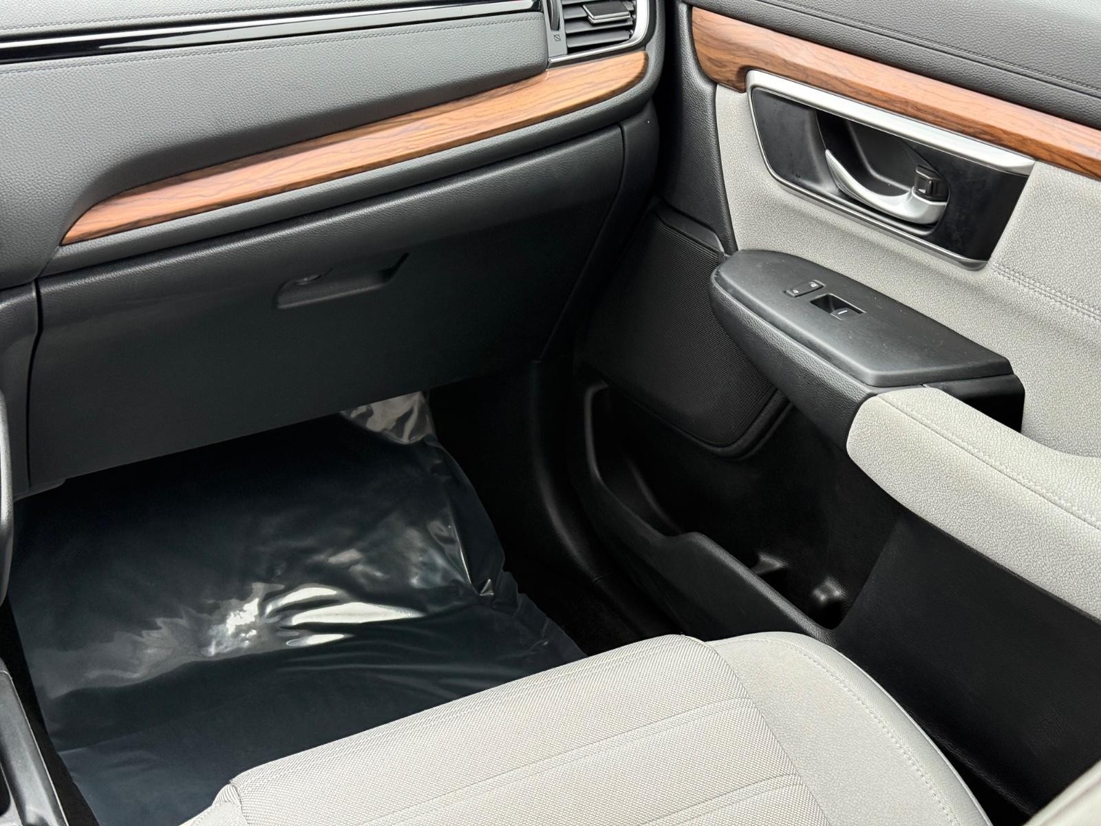 Honda CR-V Vehicle Image 15