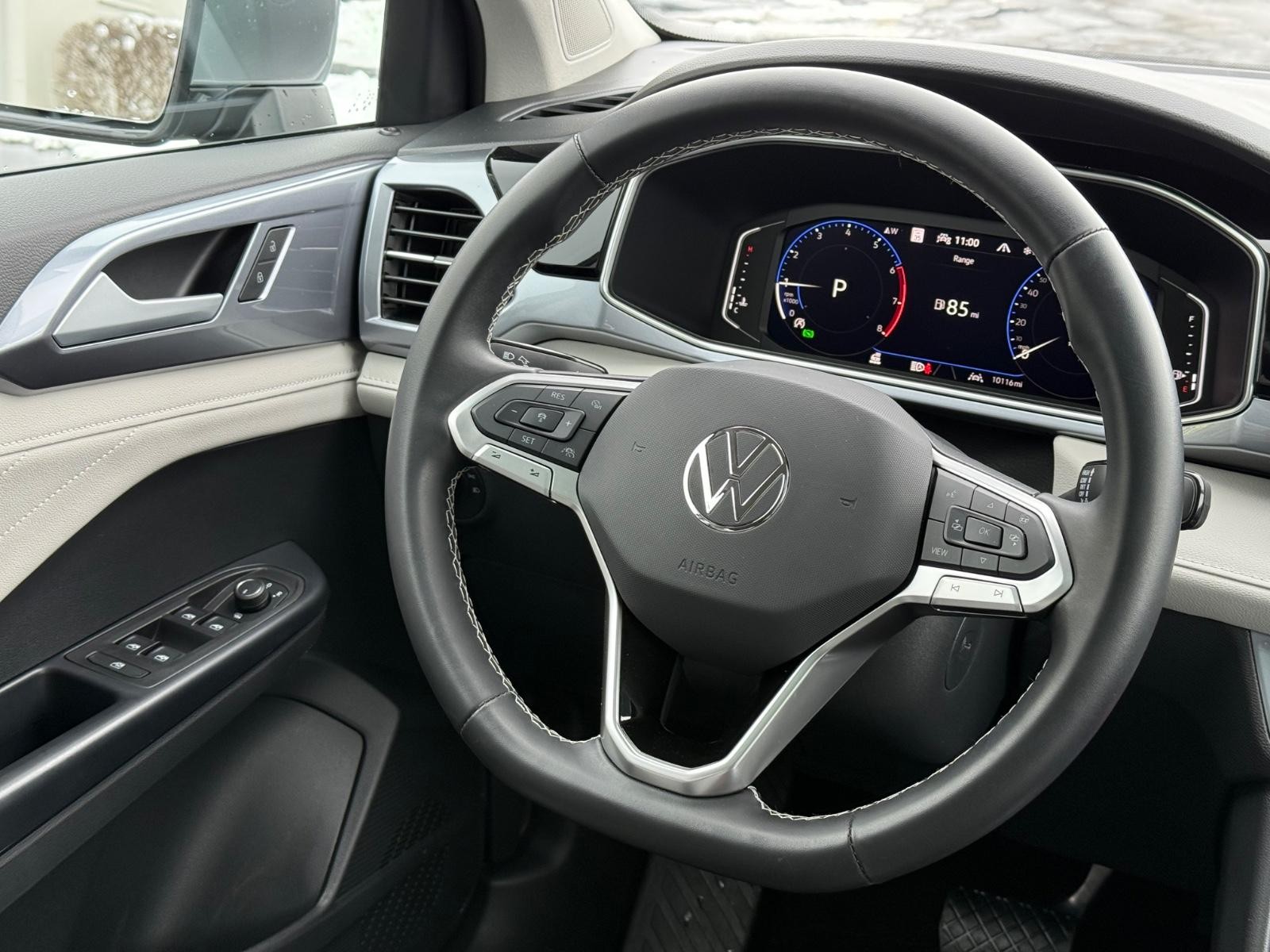 Volkswagen Taos Vehicle Image 14