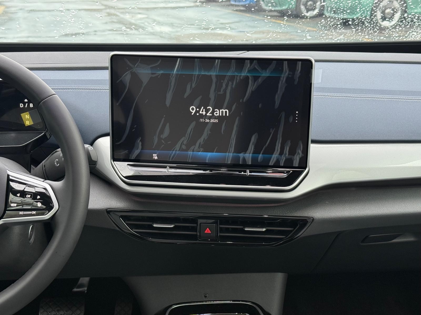 Volkswagen ID.4 Vehicle Image 07