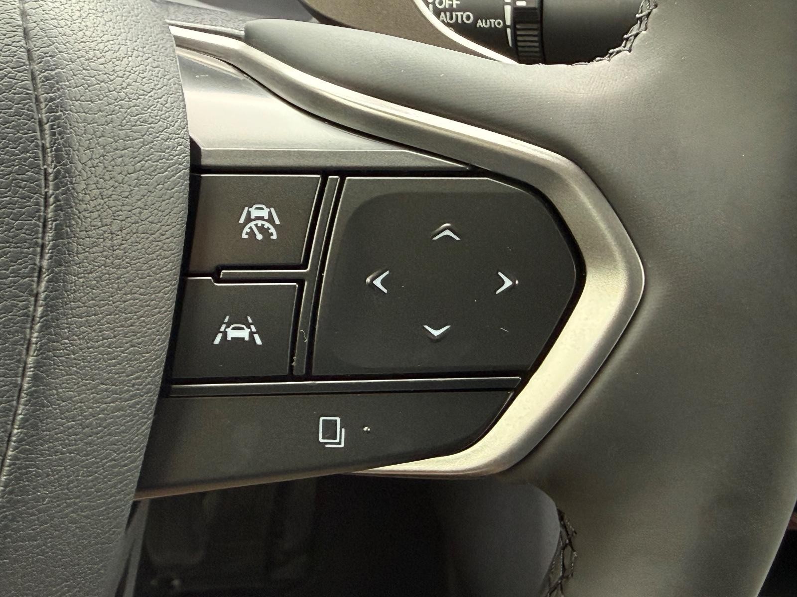 Lexus RZ Vehicle Image 17