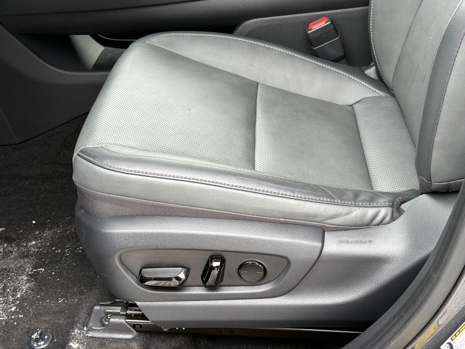 Lexus RZ Vehicle Image 24