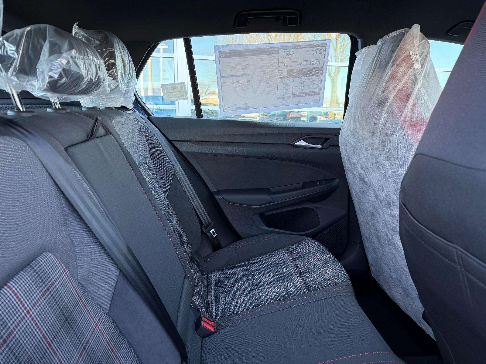 Volkswagen Golf GTI Vehicle Image 05