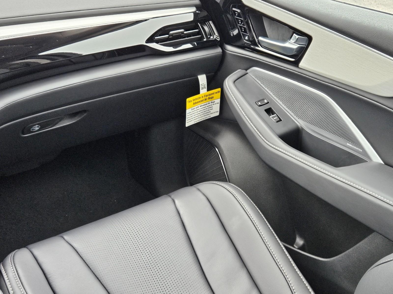 Acura MDX Vehicle Image 10