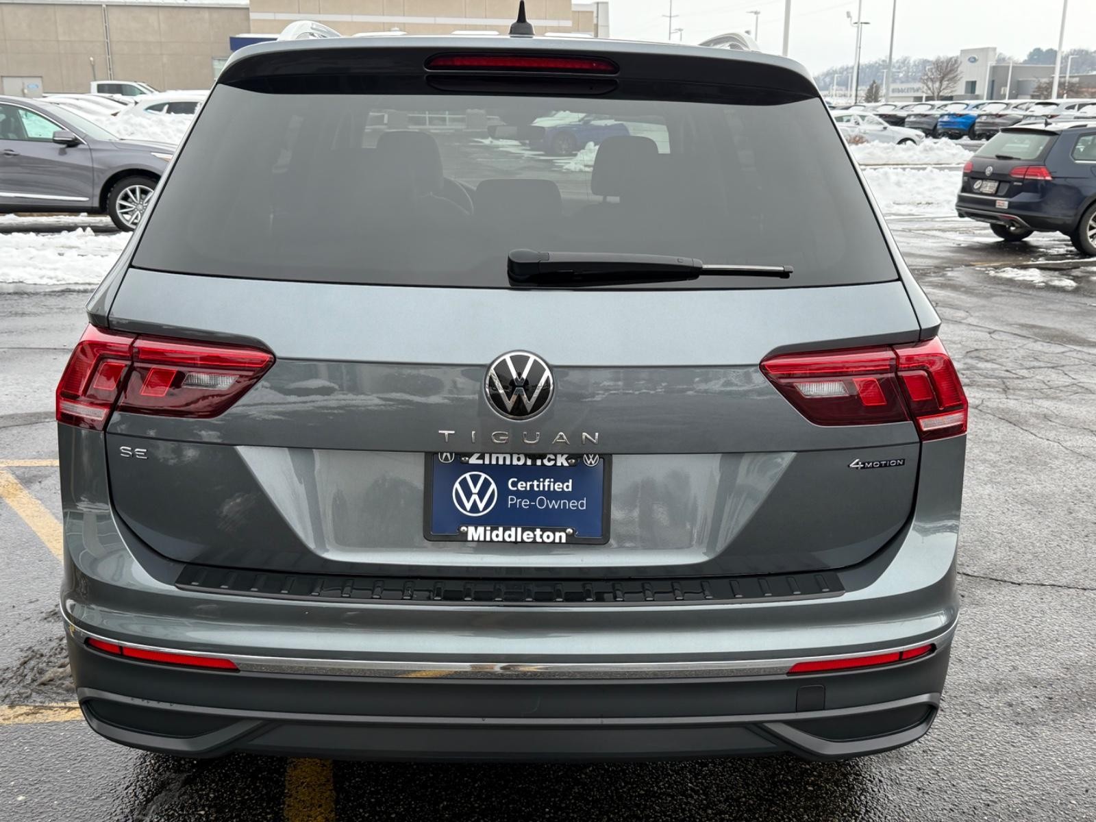 Volkswagen Tiguan Vehicle Image 04