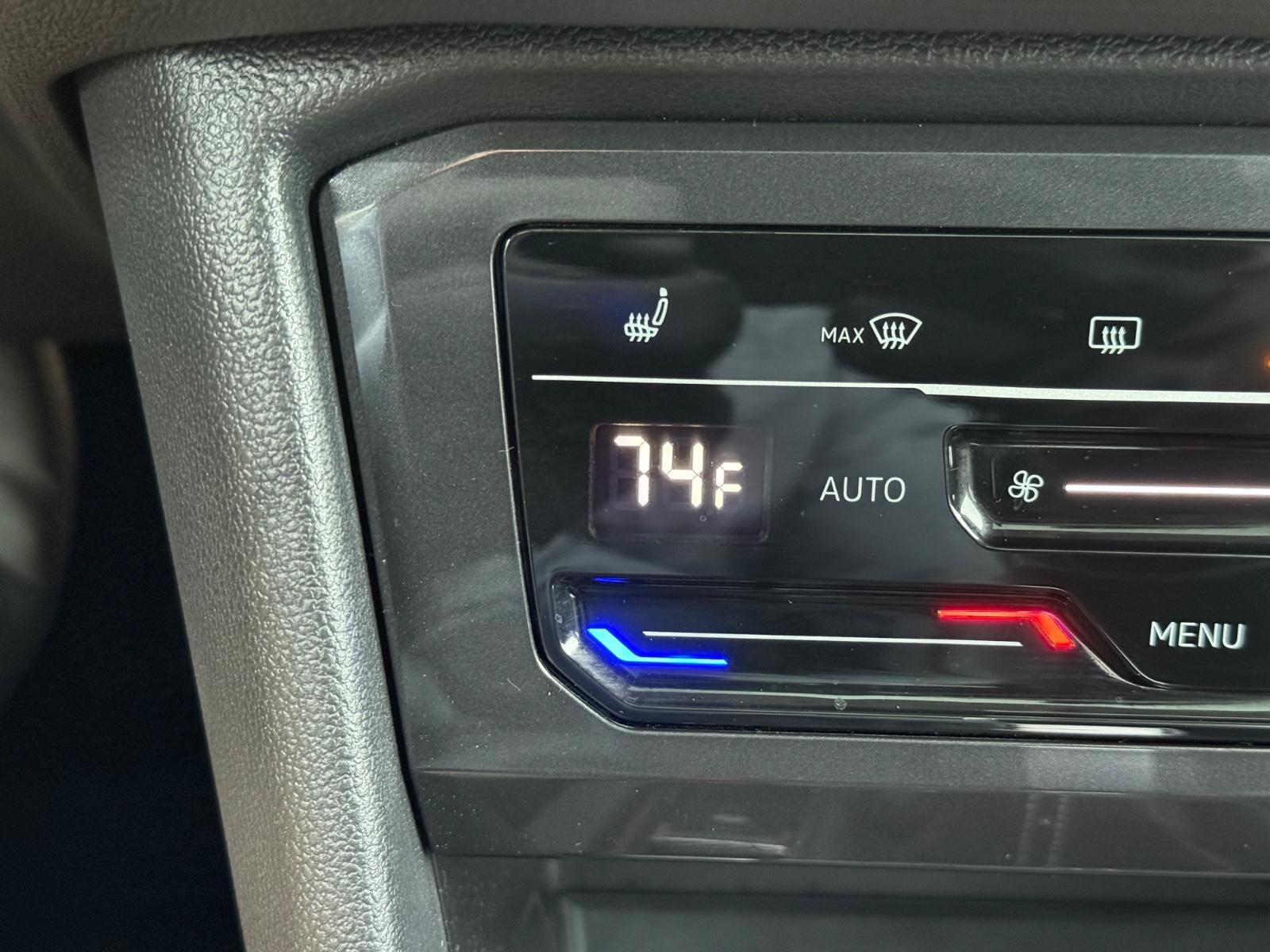 Volkswagen Tiguan Vehicle Image 20