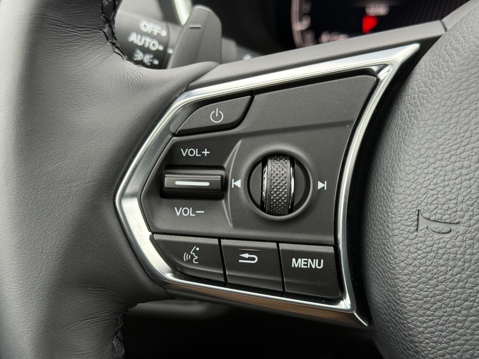 Acura MDX Vehicle Image 11