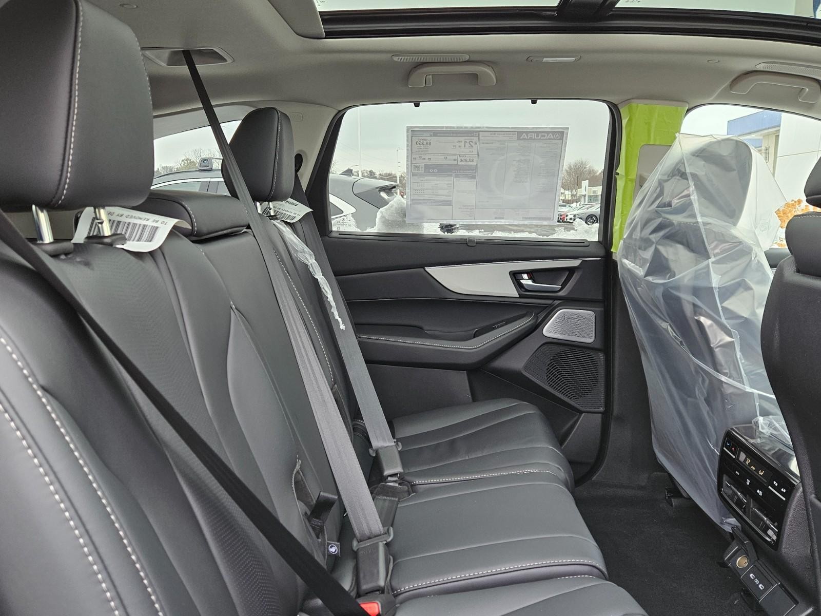 Acura MDX Vehicle Image 05