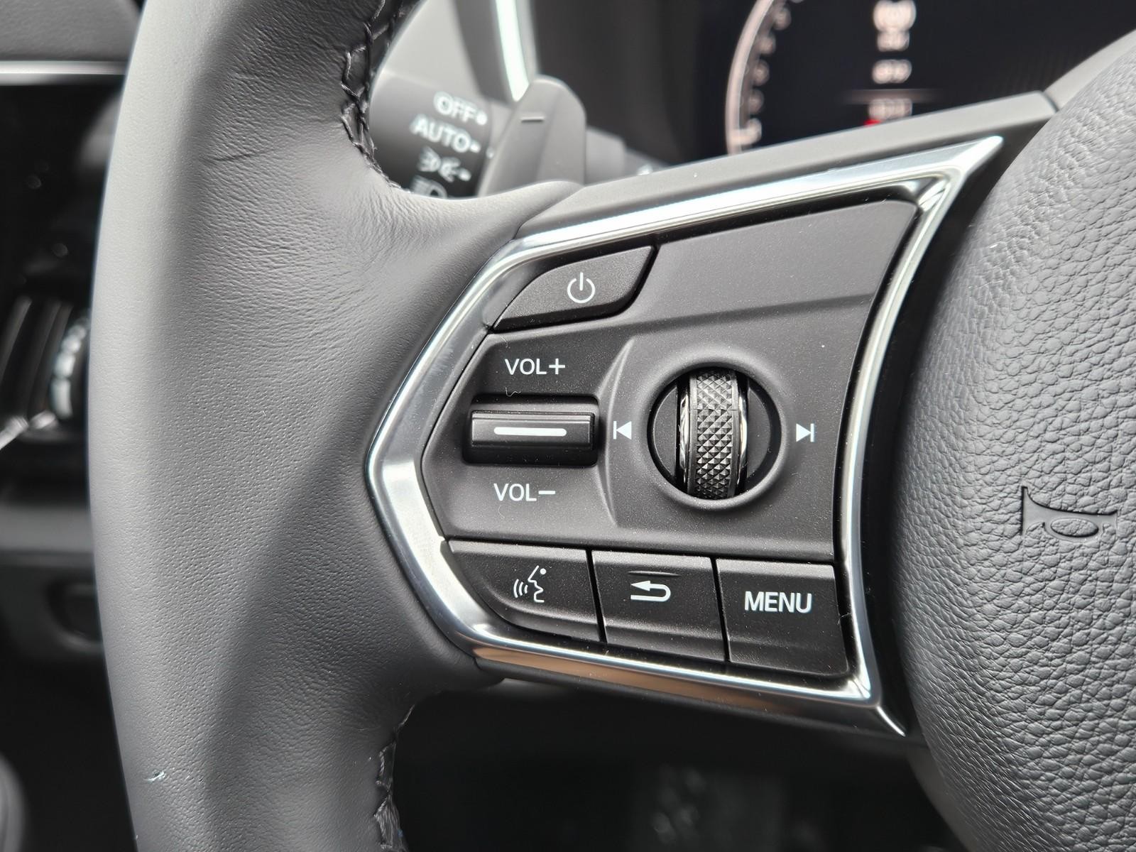 Acura MDX Vehicle Image 11