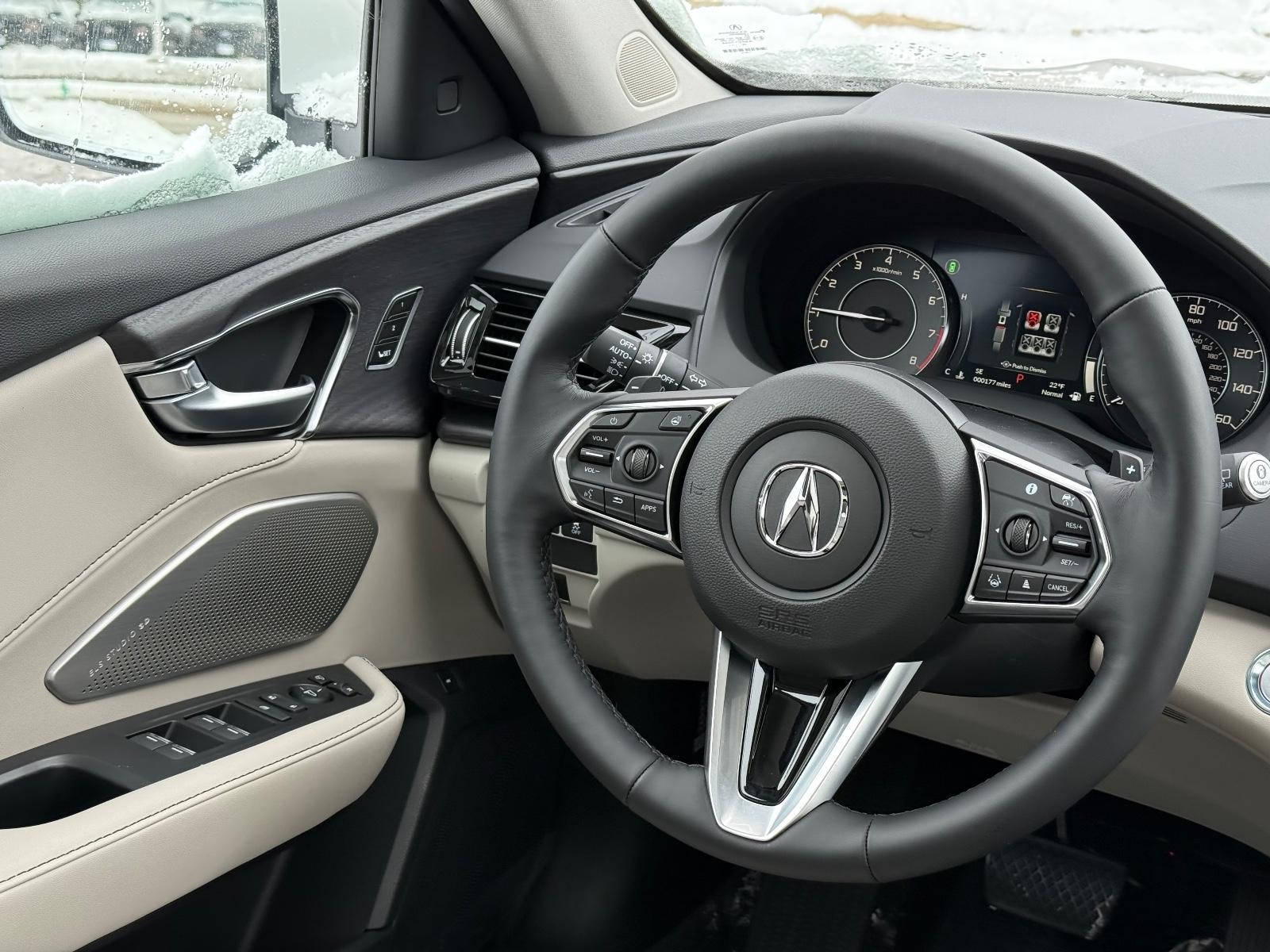 Acura RDX Vehicle Image 09