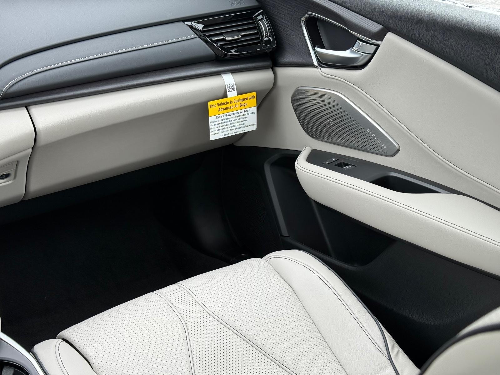 Acura RDX Vehicle Image 10