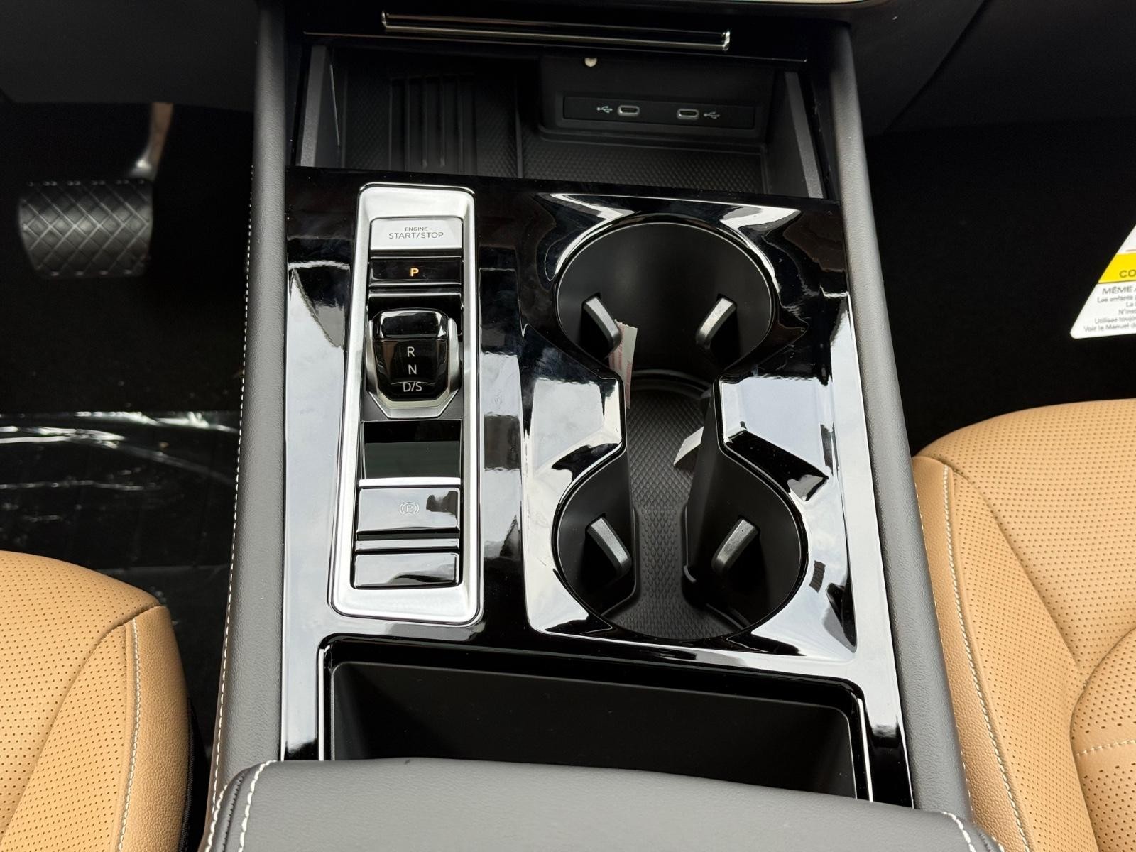 Volkswagen Atlas Cross Sport Vehicle Image 08